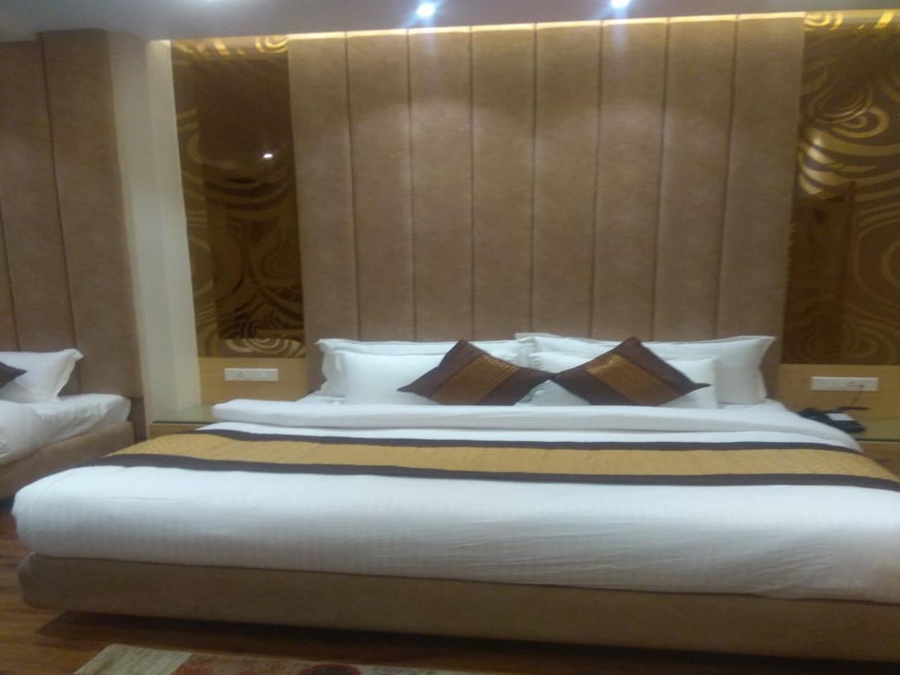 Csjs Inn By Krishna Group Of Hotels Amritsar Exterior photo